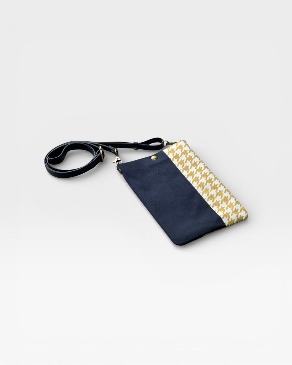 Midnight×Mustard Houndstooth<br>Phone Bag