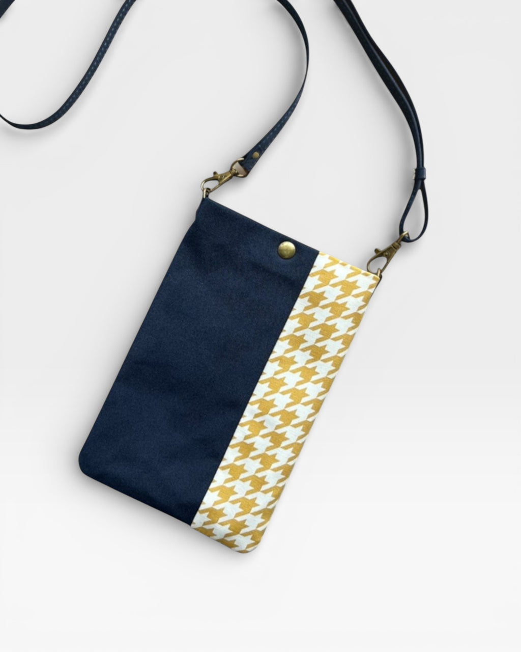 Midnight×Mustard Houndstooth<br>Phone Bag